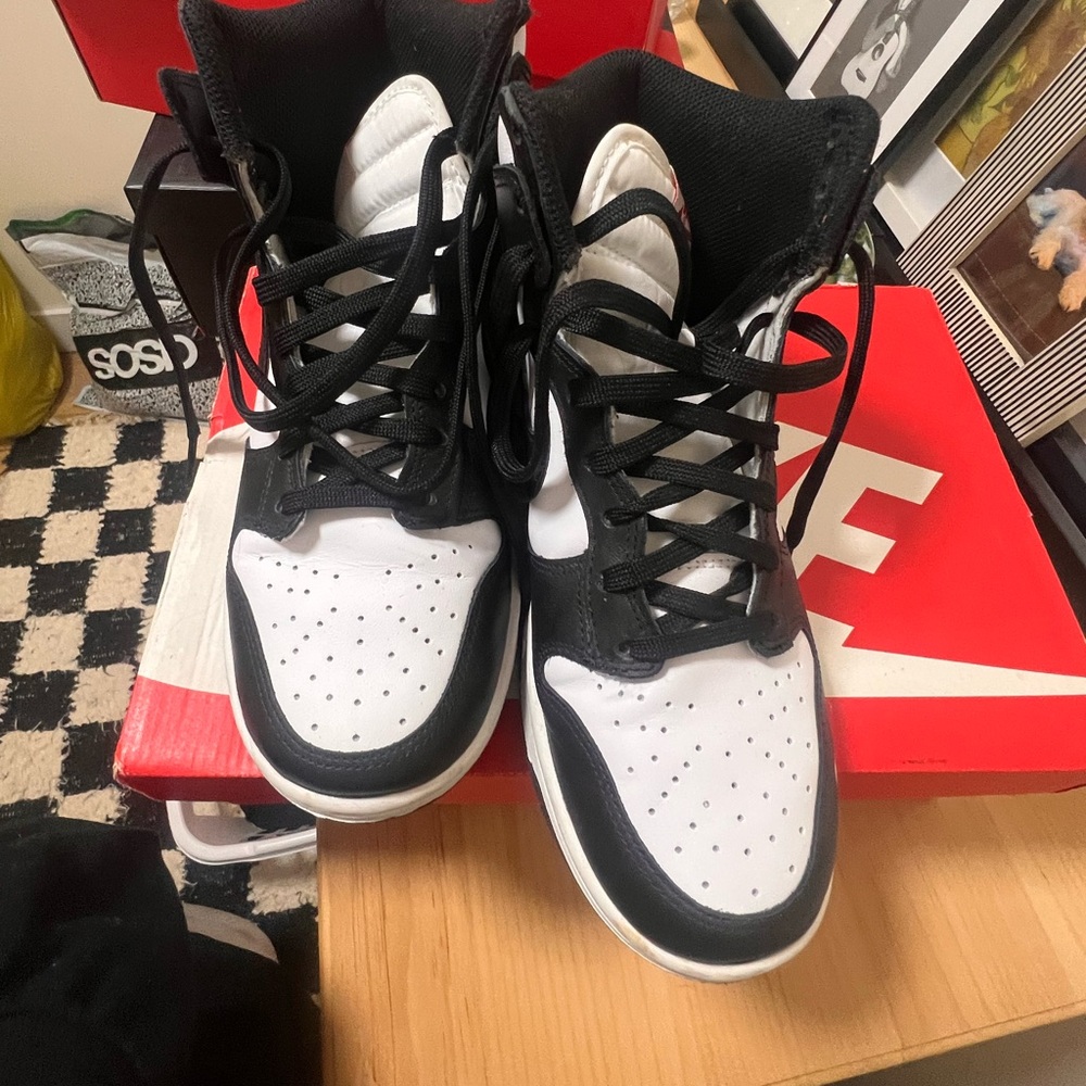 Nike Dunks - image 2